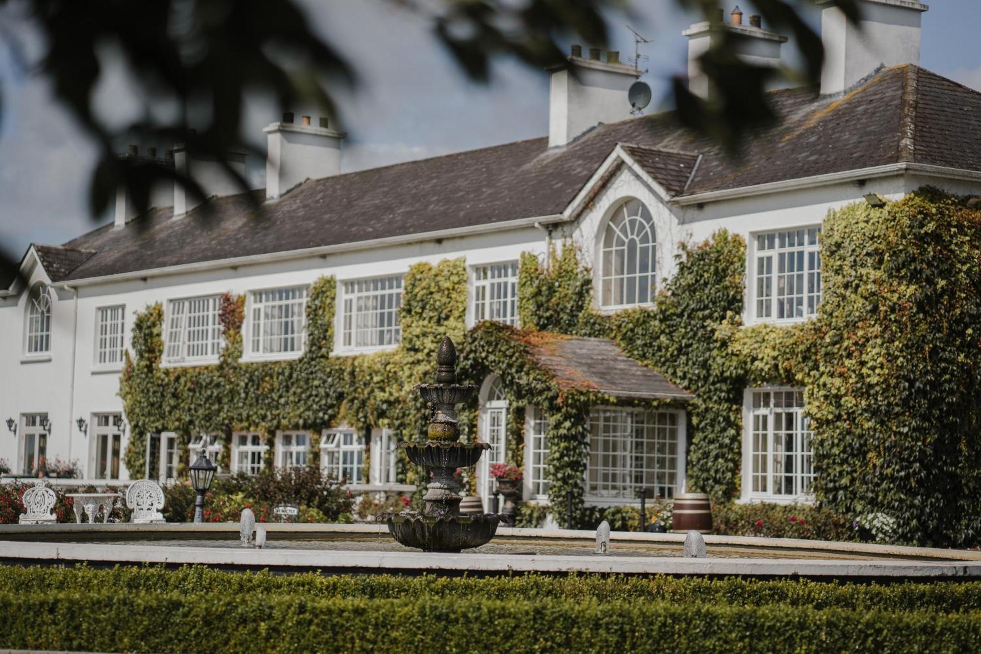 Crover House Hotel & Golf Club Mountnugent エクステリア 写真